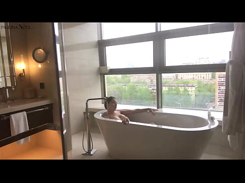 ❤️ عزیزم فوق العاده با شور و شوق بیدمشک خود را در حمام تکان می دهد ️ پورنو در fa.vegasservice.ru ❌️❤